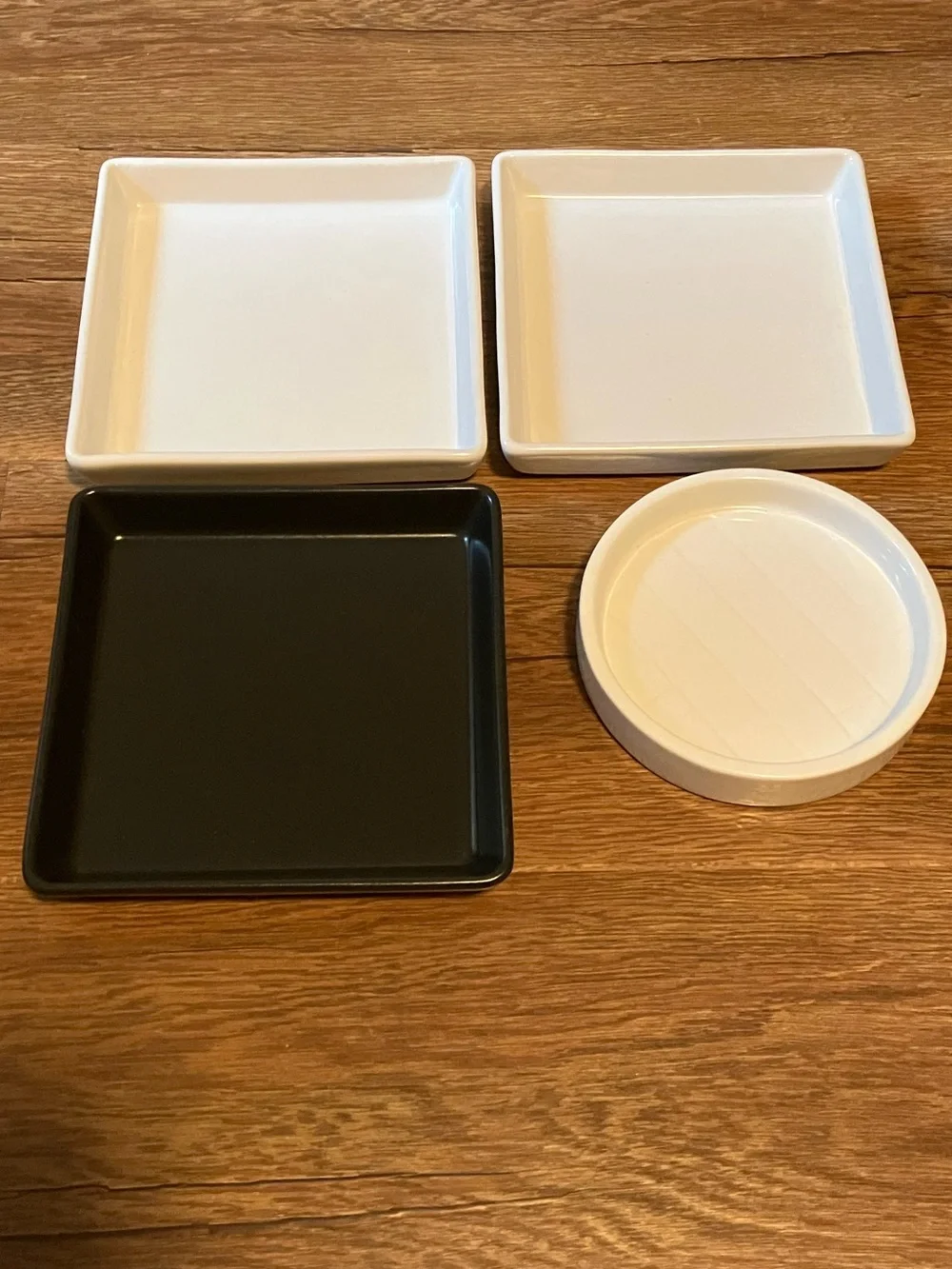 IKEA Square Ceramic Tray Set of 3 Pieces 5-3/4” & Around Tray 5”